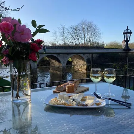 Bed & Breakfast Le Moulin De Bretigneul *